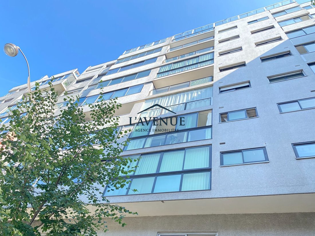 Apartment in Violet Commerce, Paris 15e Arrondissement, Paris 1 - 18505057