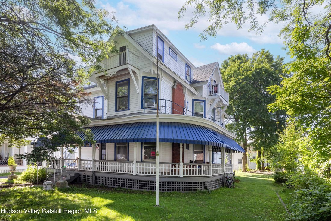 Kingston, New York, United States 1 - 18498899