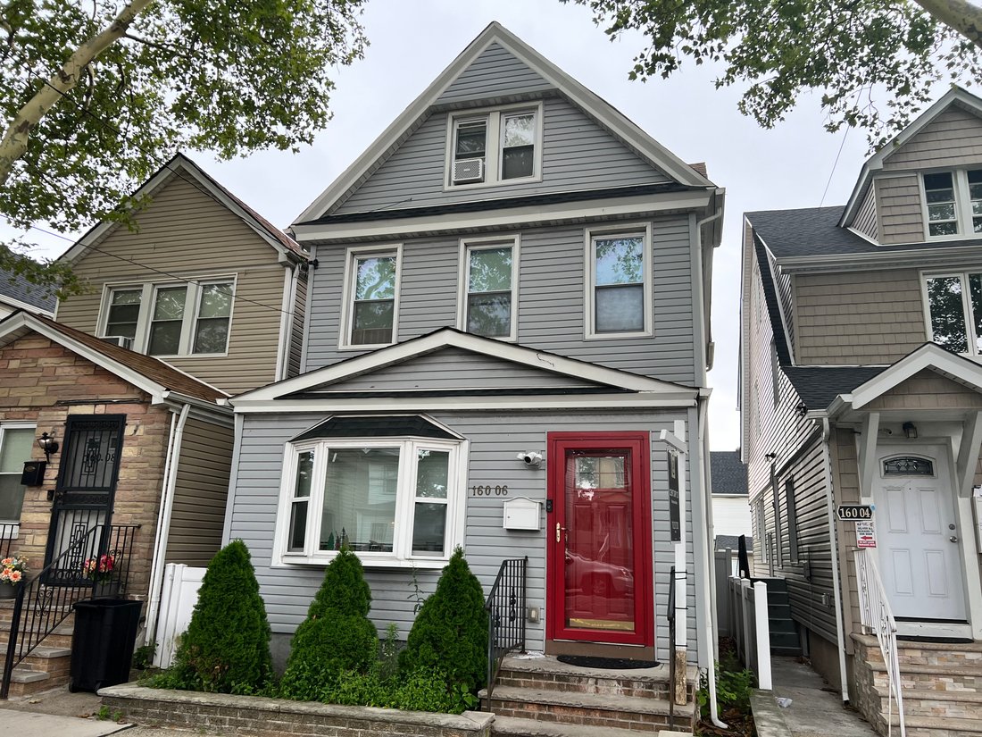 House in New York, New York, United States 1 - 18406129