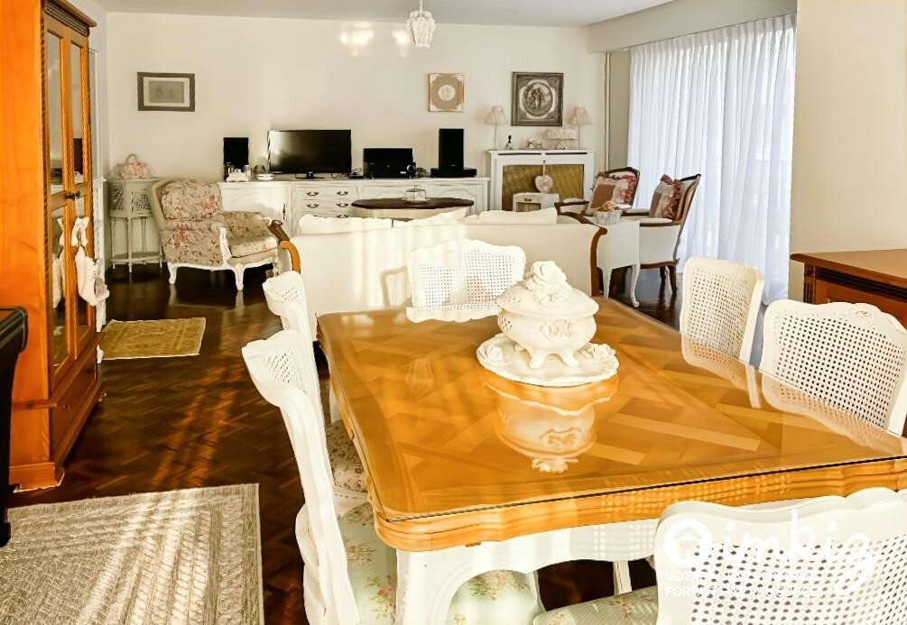 Apartment in Montreuil, Versailles, France 4 - 18499415
