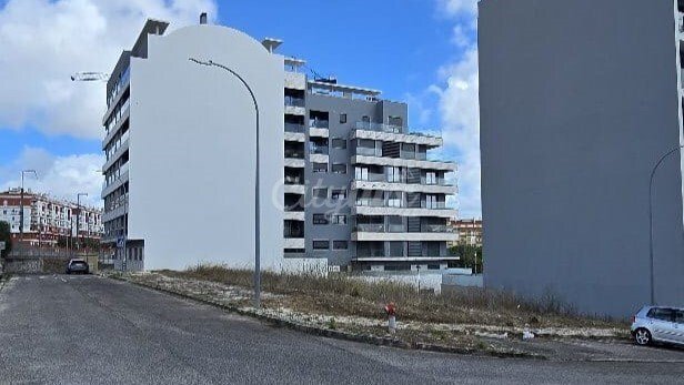 Land in Venteira, Lissabon, Portugal 1 - 18500963