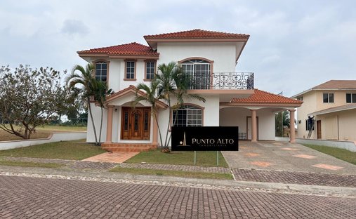 House in Miramar, Tamaulipas, Mexico 1