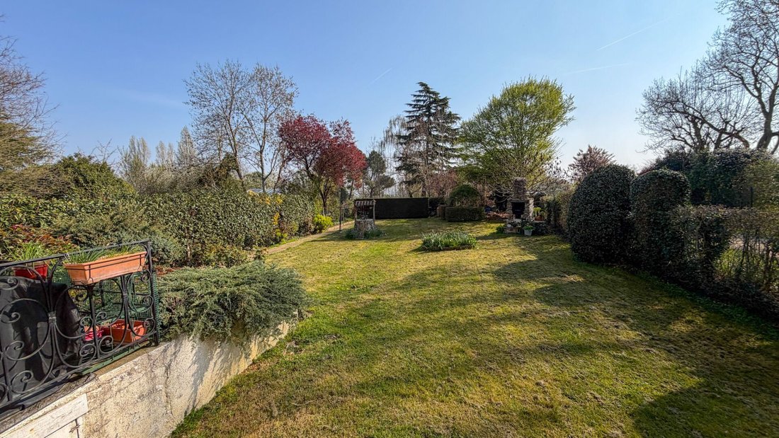 House in Médan, Ile-de-France, France 5 - 18502861