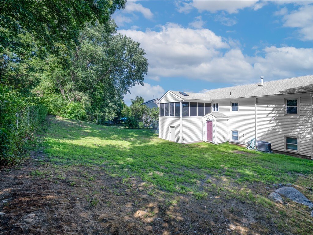 House in Cranston, Rhode Island, United States 2 - 18502092