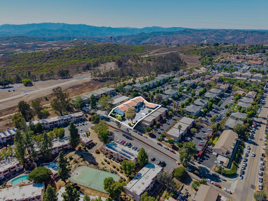 Fallbrook, California, United States 1 - 18502993