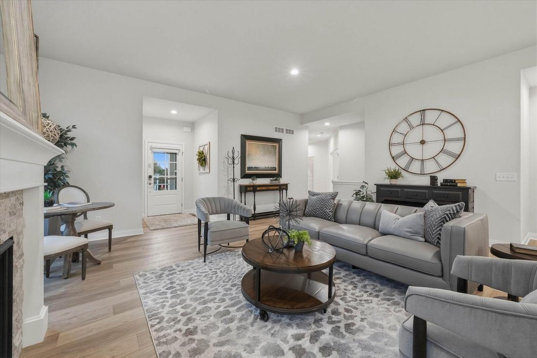 House in Pewaukee, Wisconsin, United States 4 - 17787089