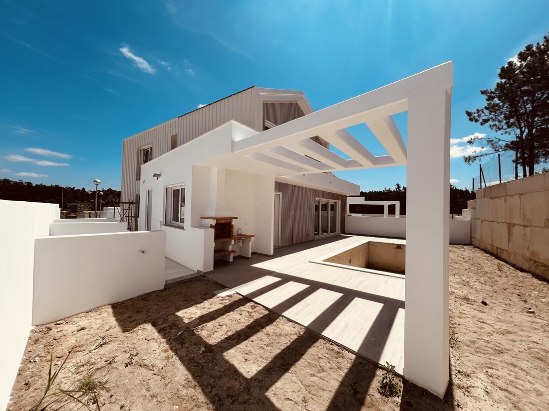 House in Santa Maria, Sao Pedro e Sobral da Lagoa, Leiria District, Portugal 3 - 18500834