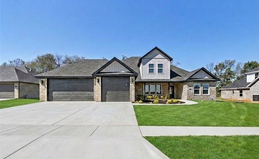 House in Centerton, Arkansas, United States 1