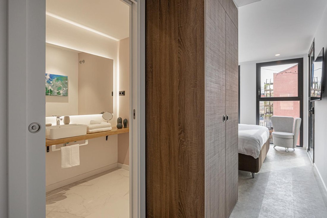Apartment in Eixample, Barcelona, Spain 5 - 18499963
