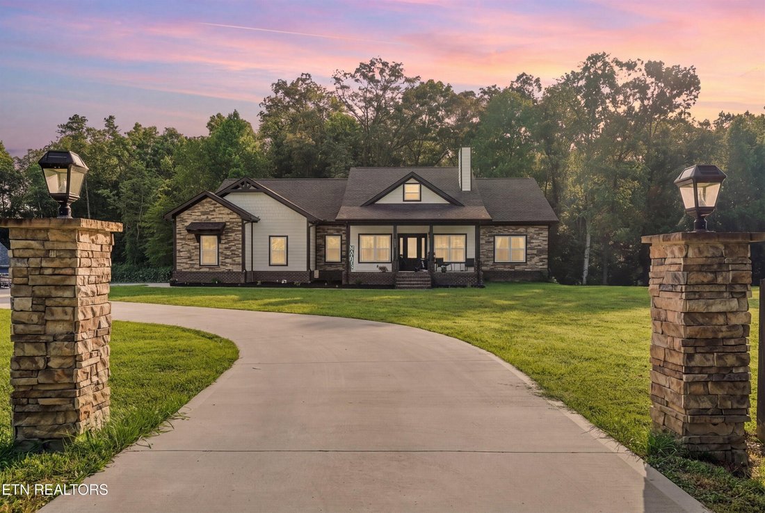 House in Sevierville, Tennessee, United States 1 - 18500384