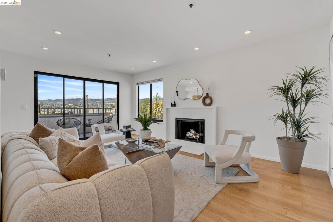 Condo in Oakland, California, United States 1 - 18501381