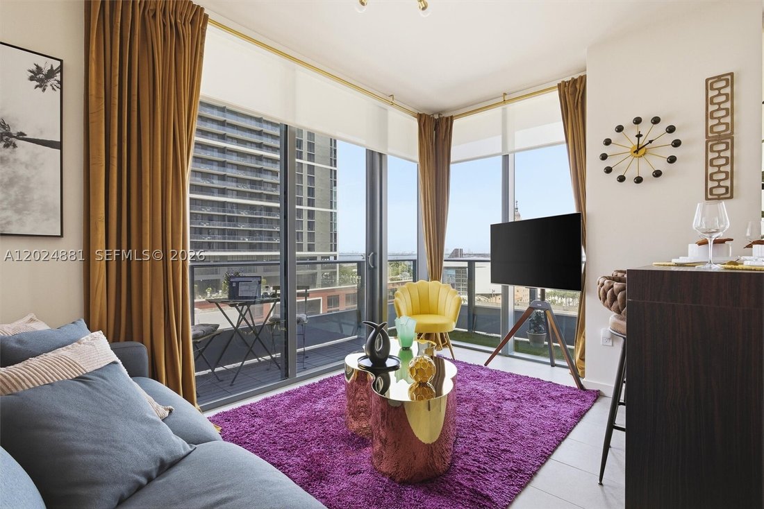 Condo in Miami, Florida, United States 1 - 18001704