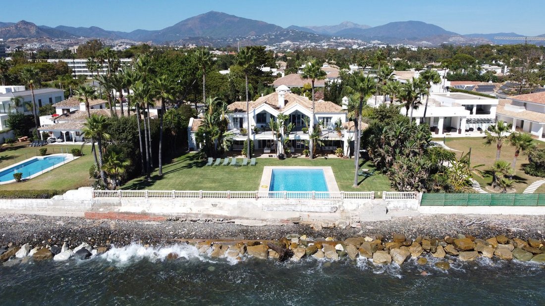 Villa in Guadalmina Baja, San Pedro de Alcantara, Spain 2 - 18500589