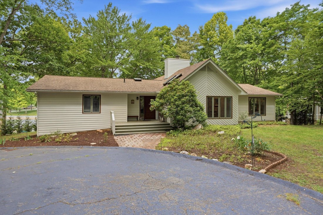 House in Wirtz, Virginia, United States 5 - 18507242