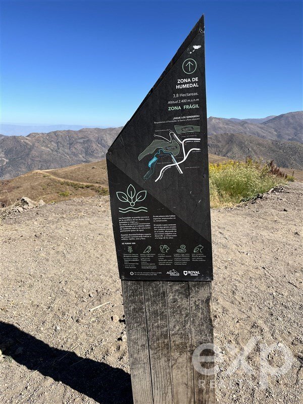 Land in Lo Barnechea, Santiago Metropolitan Region, Chile 2 - 18504006