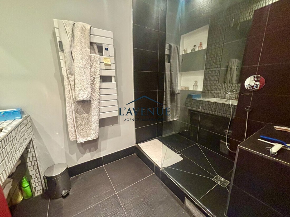 Apartment in Violet Commerce, Paris 15e Arrondissement, Paris 3 - 18505037