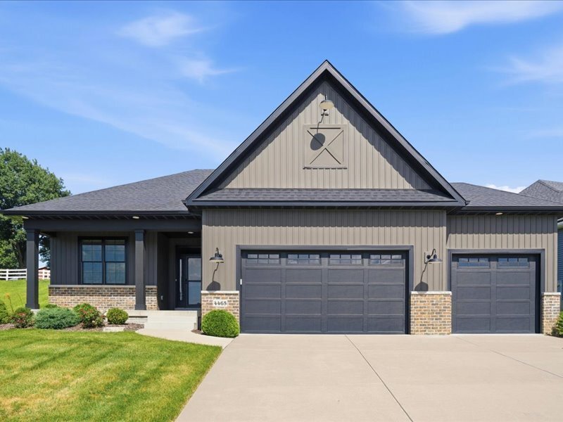 House in Bettendorf, Iowa, United States 1 - 18485998
