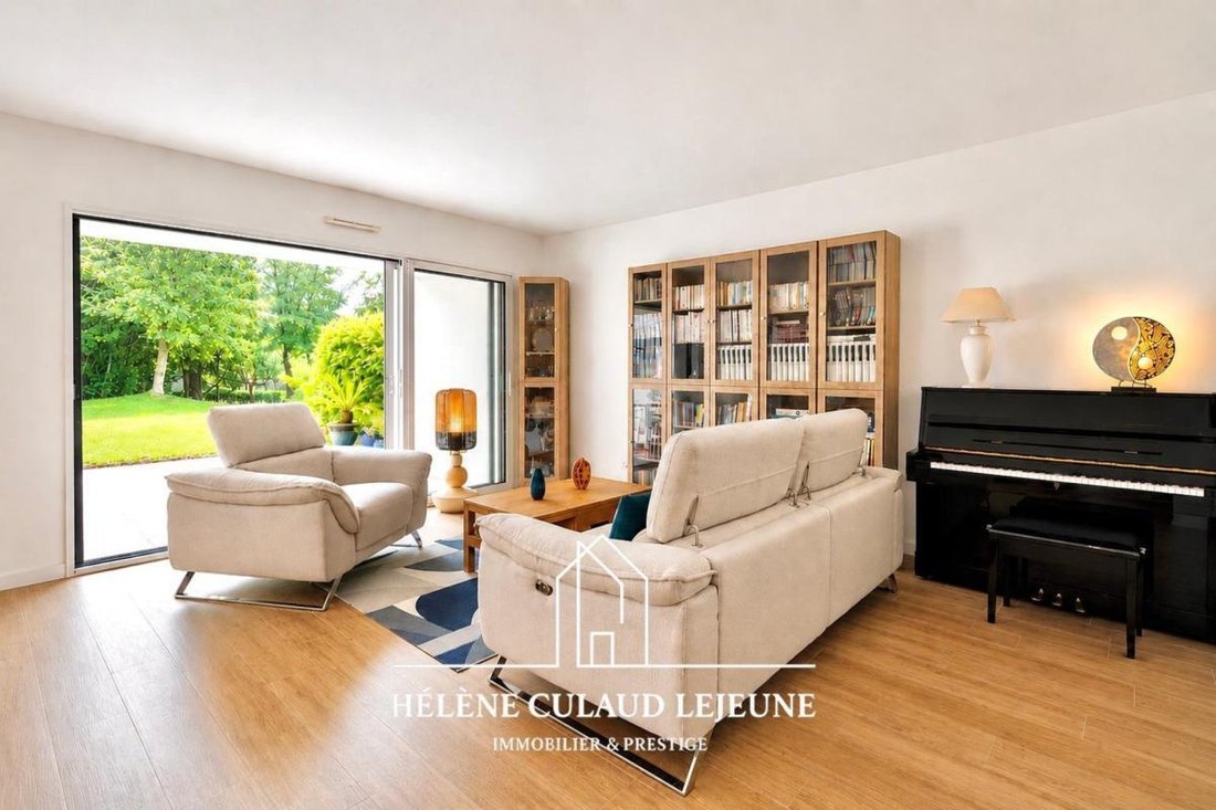 Apartment in Zone Industrielle du Prat, Vannes, France 2 - 18302853
