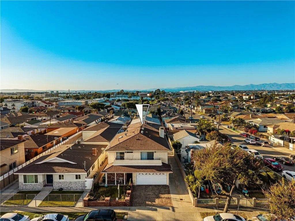 Condo in Hawthorne, California, United States 1 - 18499212