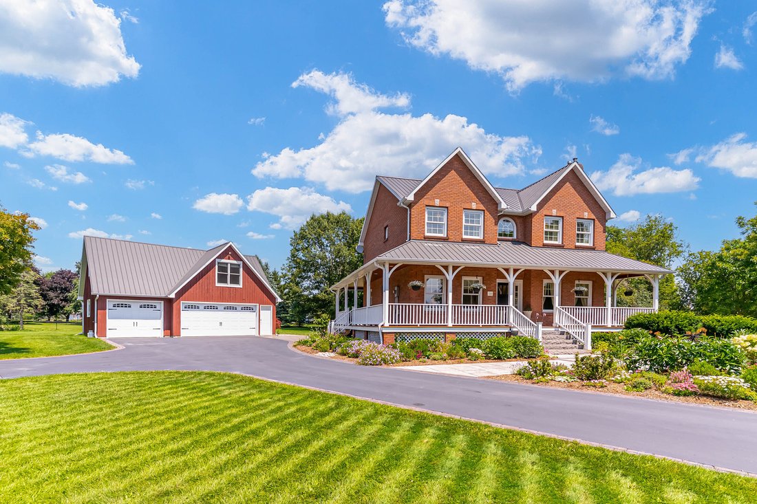 House in Clarington, Ontario, Canada 2 - 18500432