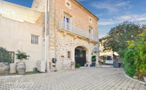 Casa en Aspiran, Occitania, Francia 1