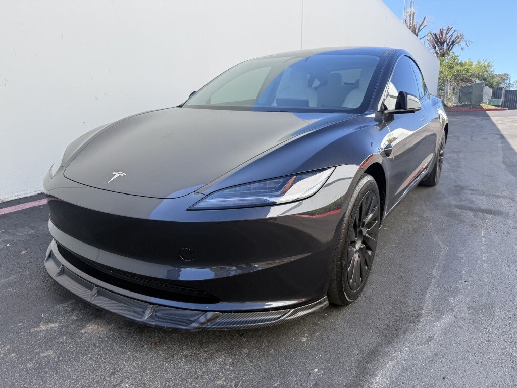 Tesla Model 3 in San Diego, CA, United States 1 - 18499125
