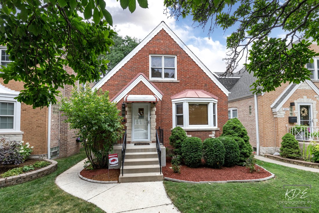 House in Chicago, Illinois, United States 1 - 18502943
