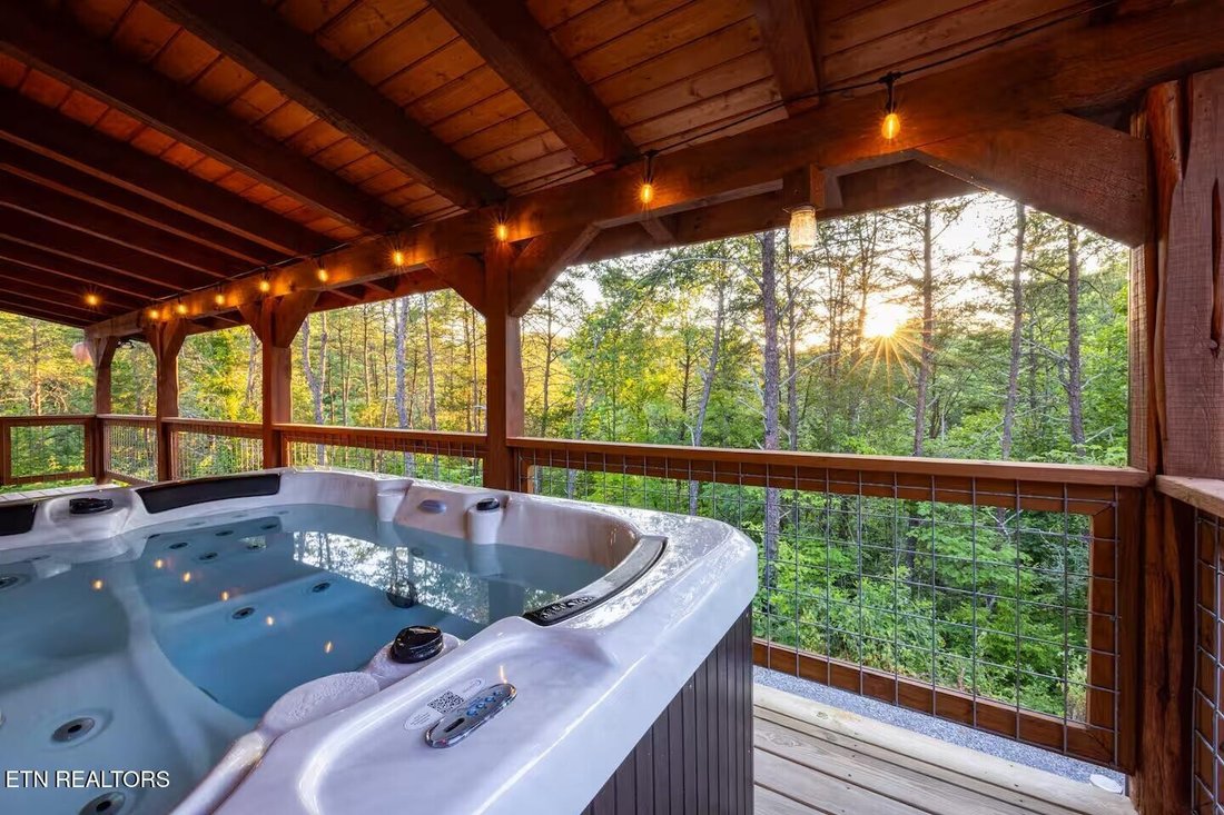 House in Sevierville, Tennessee, United States 4 - 18500474