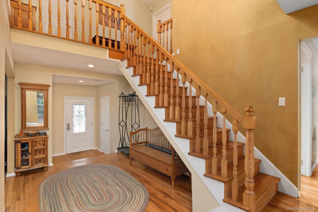 House in Bellmore, New York, United States 4 - 18500747