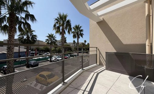 Apartment in Exterieurs, Frejus, France 1