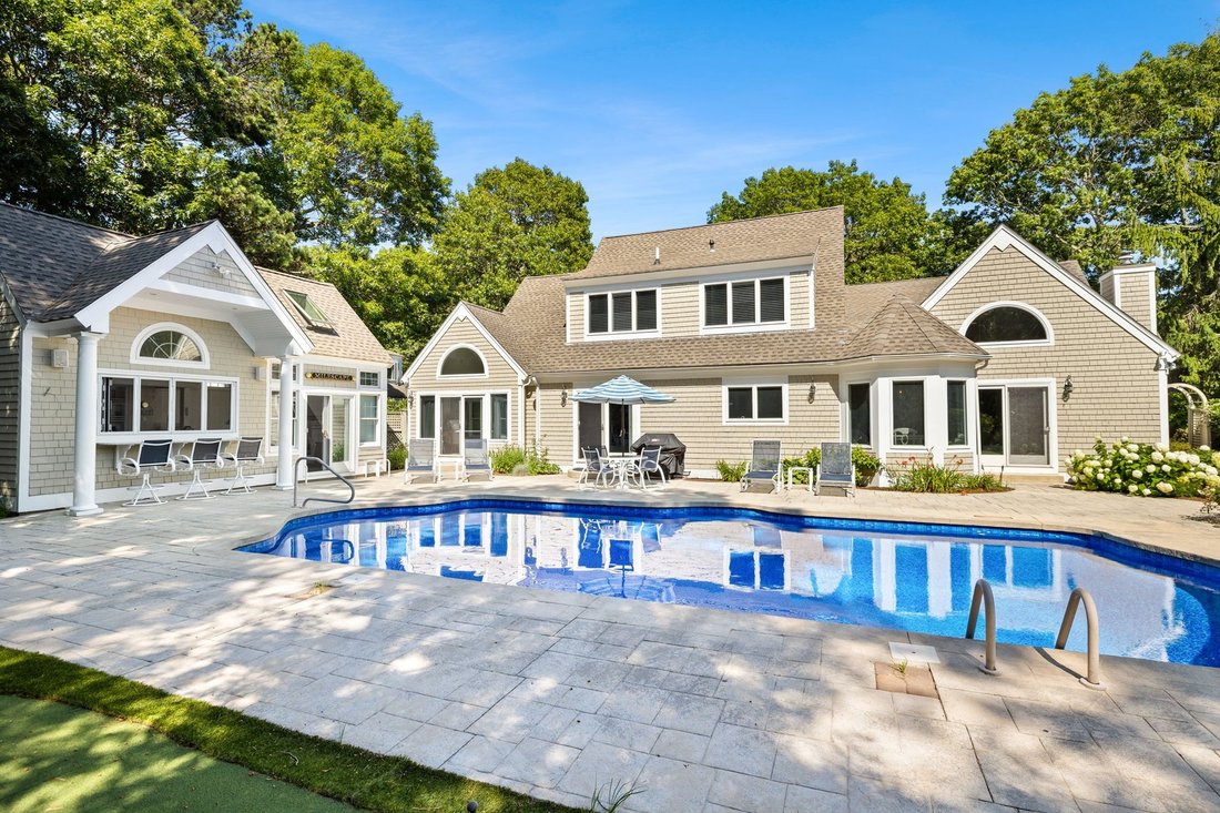 House in Mashpee, Massachusetts, United States 1 - 18500446