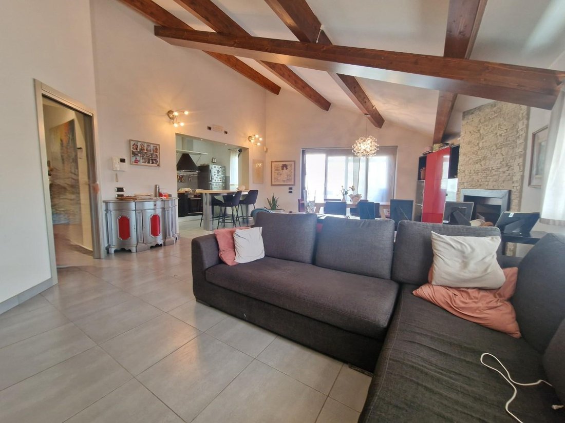 Villa in Marina di Carrara, Tuscany, Italy 1 - 18502793
