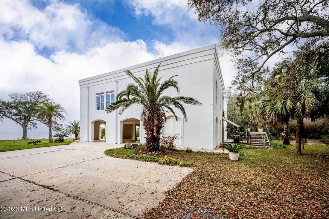 House in Ocean Springs, Mississippi, United States 5 - 18501796