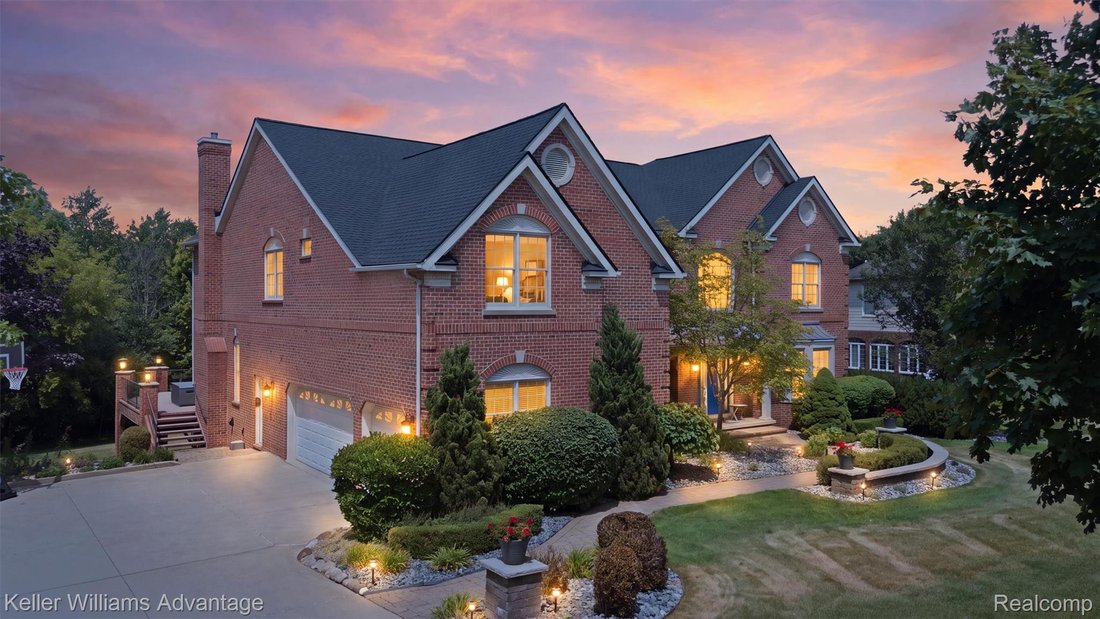 House in Township of Northville, Michigan, United States 1 - 18499797