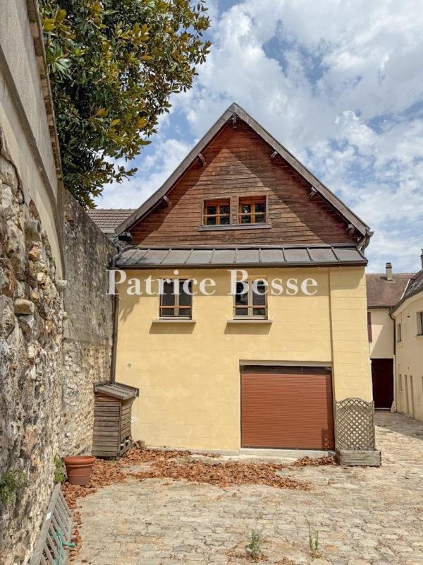 Castle in Est, Ecouen, France 5 - 18503643