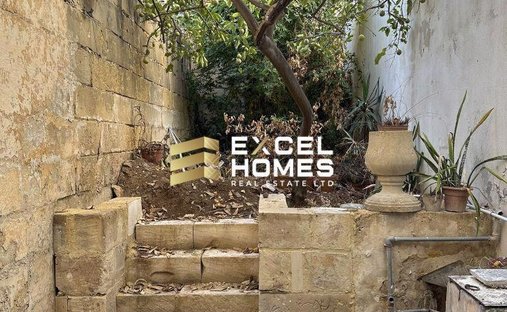 Townhouse in Paola, Malta 1