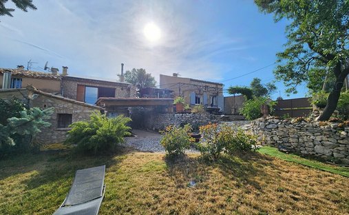 Villa in Sault, Provence-Alpes-Côte d'Azur, France 1