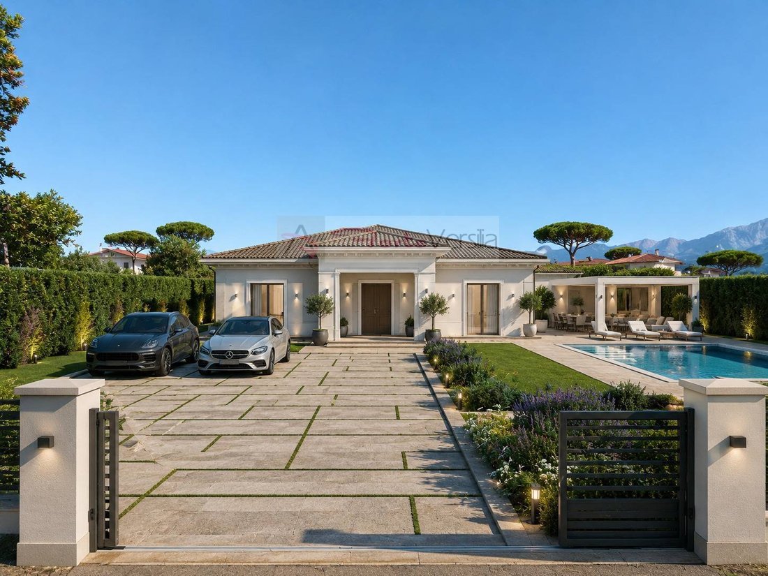 Land in Tonfano, Pietrasanta, Italy 2 - 18504702