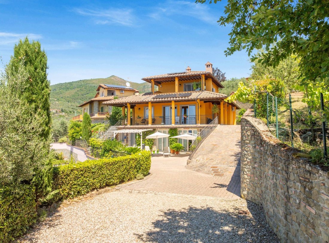 Villa in Borgo a Cascia, Reggello, Tuscany 3 - 18504693
