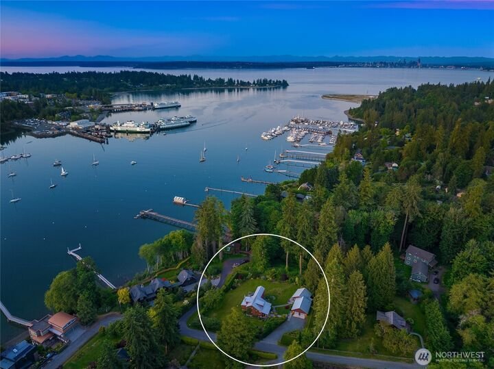 House in Bainbridge Island, Washington, United States 2 - 18505218