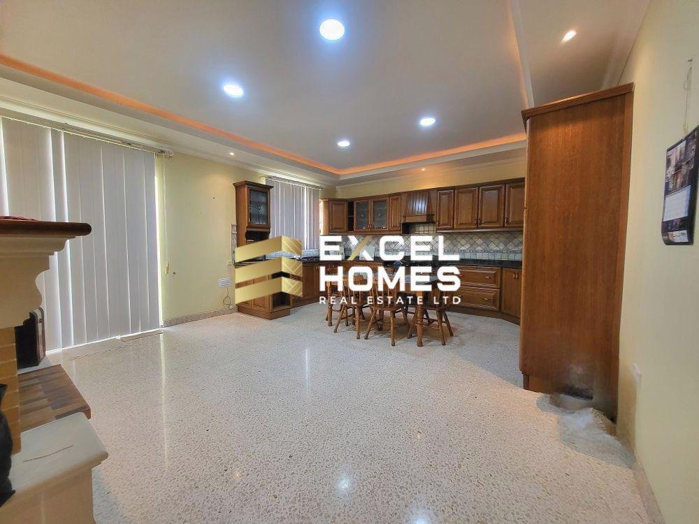 Apartment in Ħaż-Żabbar, Malta 1 - 15837807