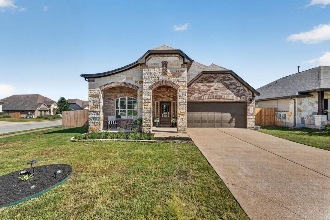 House in Manchaca, Texas, United States 2 - 18499117