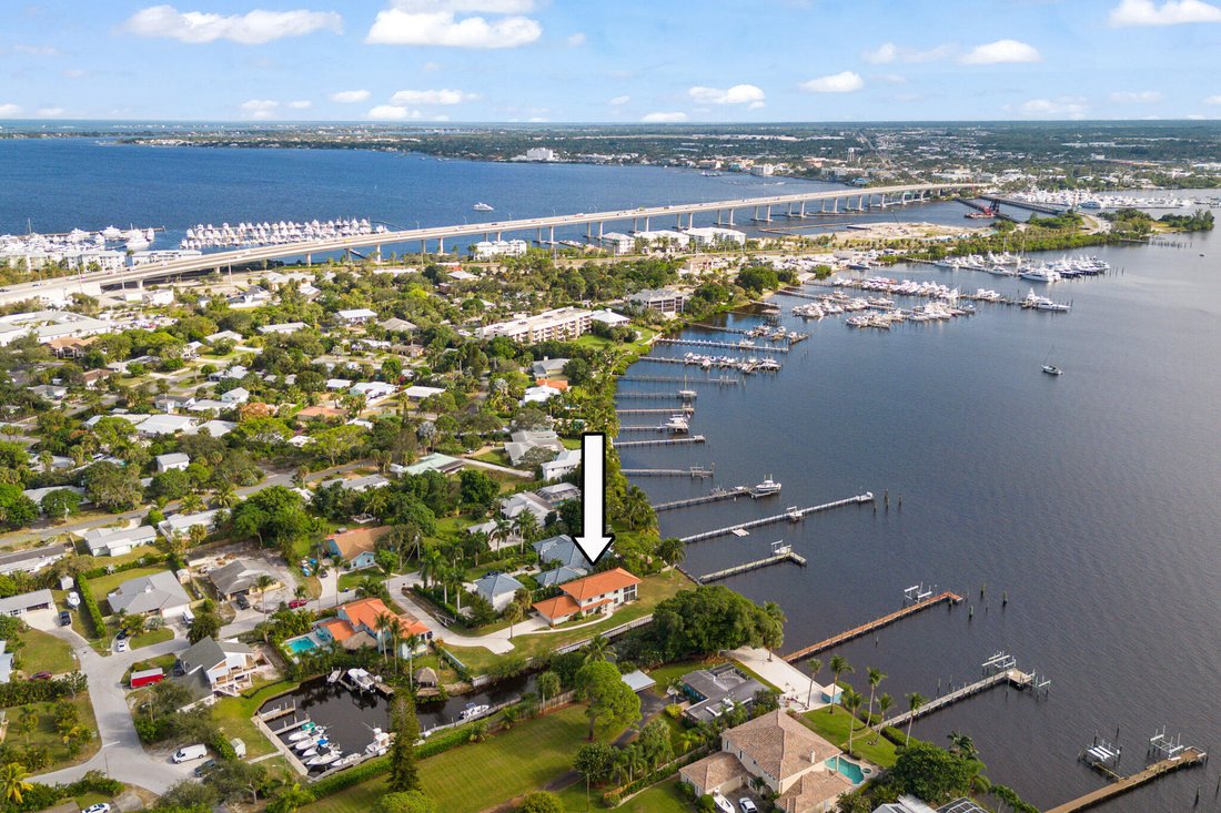 House in Stuart, Florida, United States 5 - 18490277