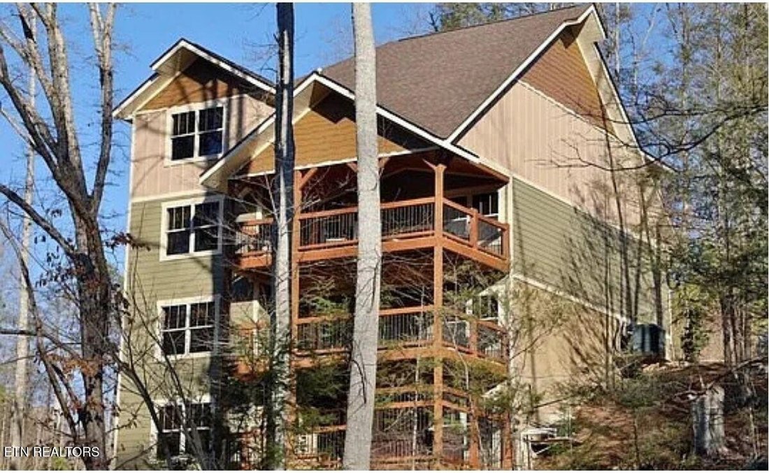 House in Gatlinburg, Tennessee, United States 2 - 18500068