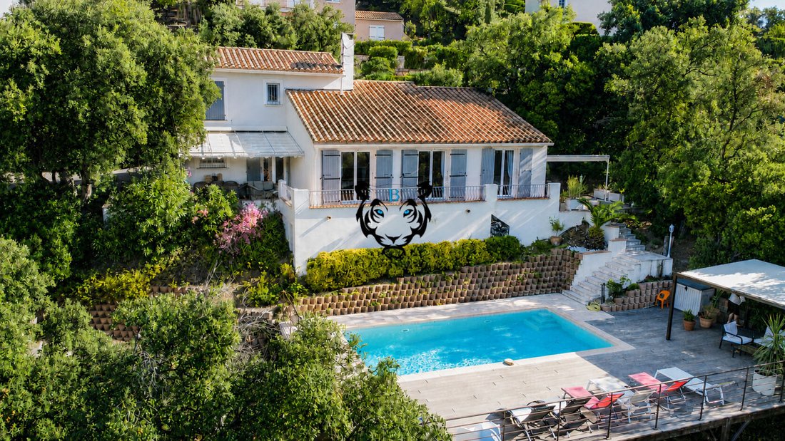 House in Ecarts, Roquebrune-sur-Argens, France 1 - 17670691