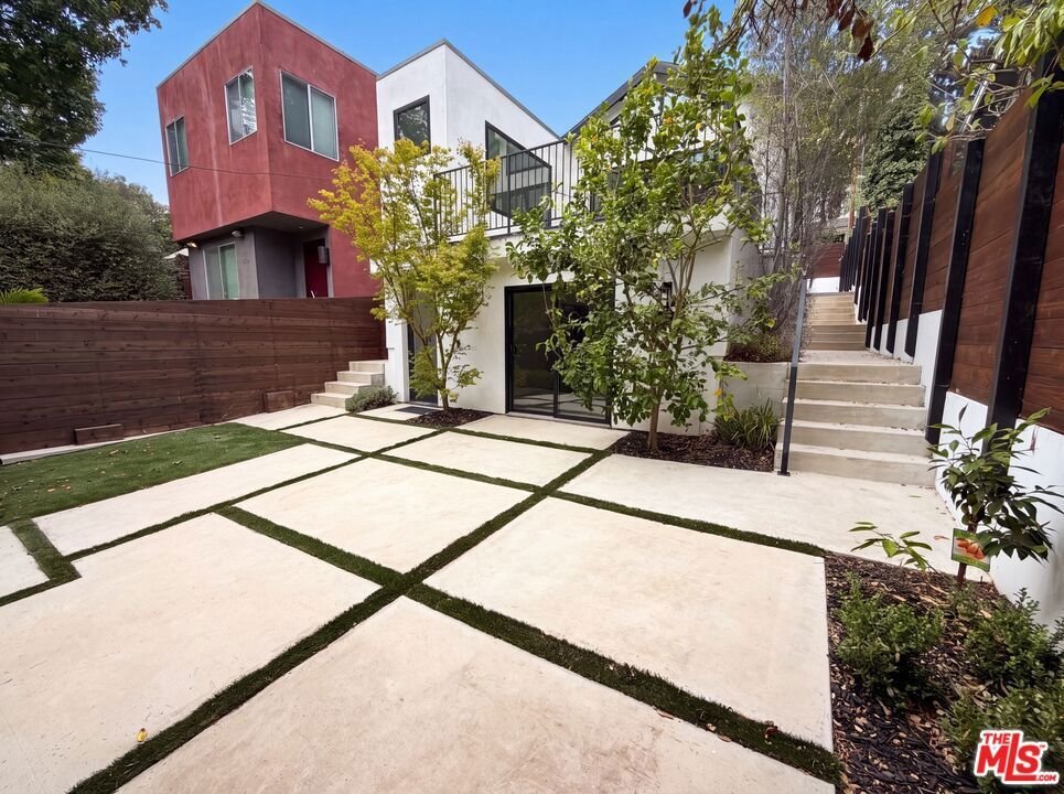 House in Los Angeles, California, United States 5 - 18501912