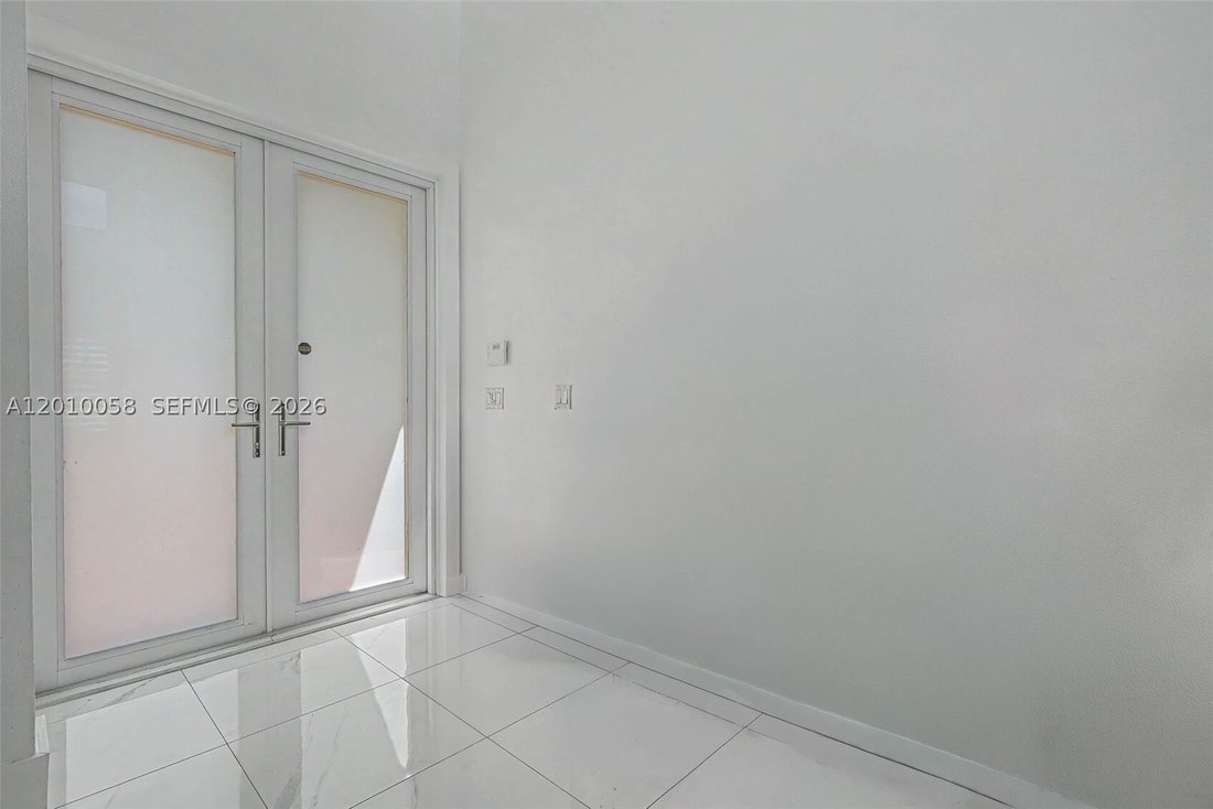 House in Miramar, Florida, United States 2 - 17799429