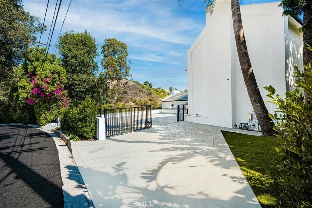 House in Los Angeles, California, United States 4 - 18502998