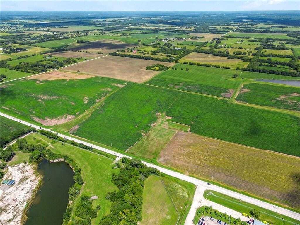 Farm Ranch in Harrisonville, Missouri, United States 2 - 18504874
