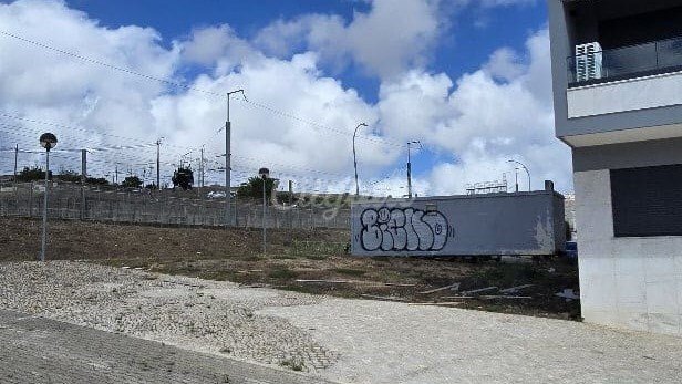 Land in Venteira, Lisbon, Portugal 1 - 18500966